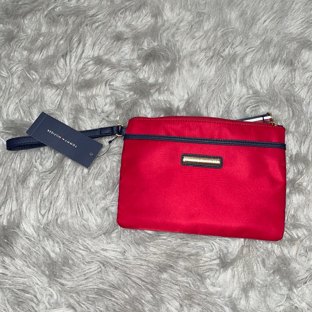 Tommy Hilfiger wristlet/ red